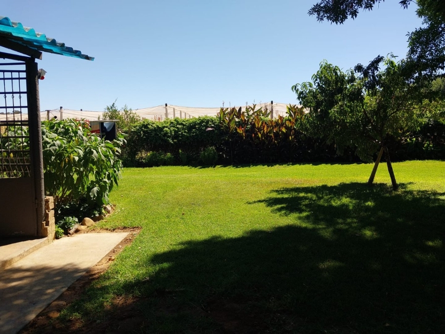 6 Bedroom Property for Sale in Schweizer Reneke North West